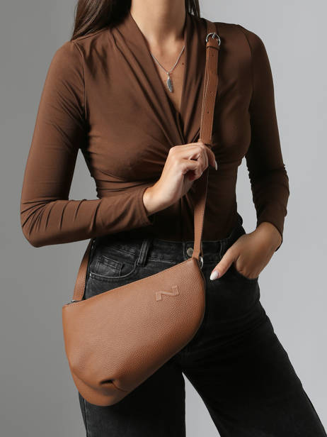Cross Body Tas Large City Perle Leder Nathan baume Bruin n city 1 ander zicht 1